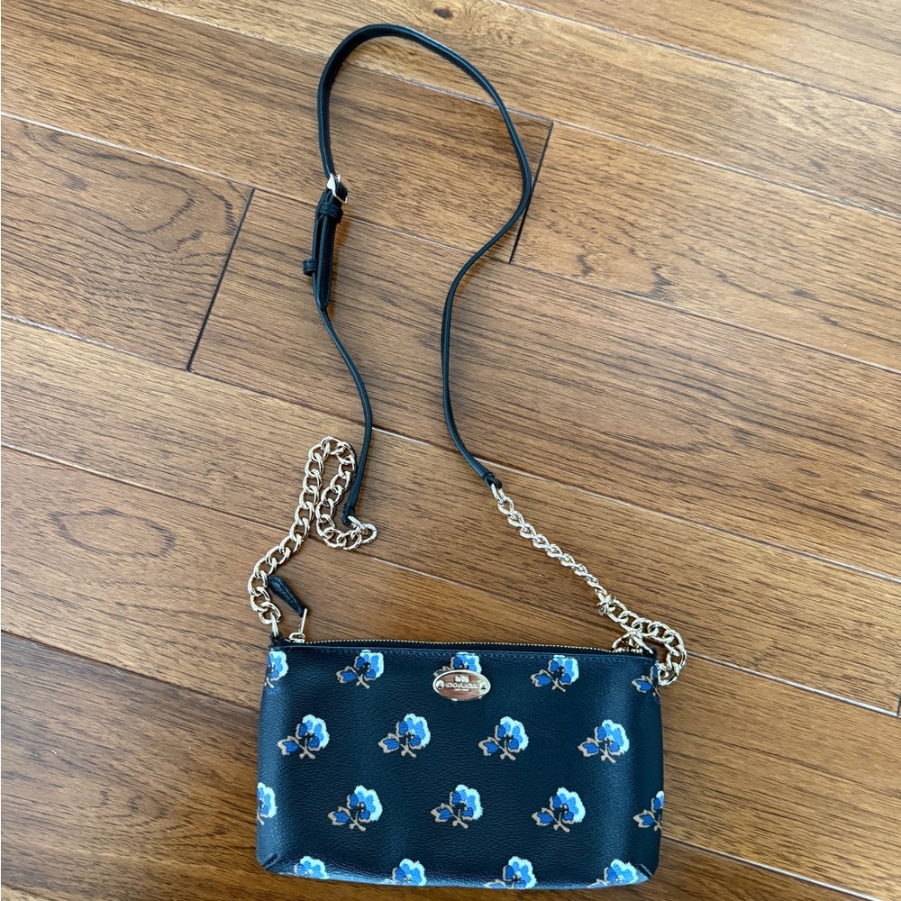 NWOT Coach F35882 Quinn Crossbody Bag